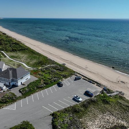 Walk To Beach W Roof-Level Deck Villa Truro Exterior photo