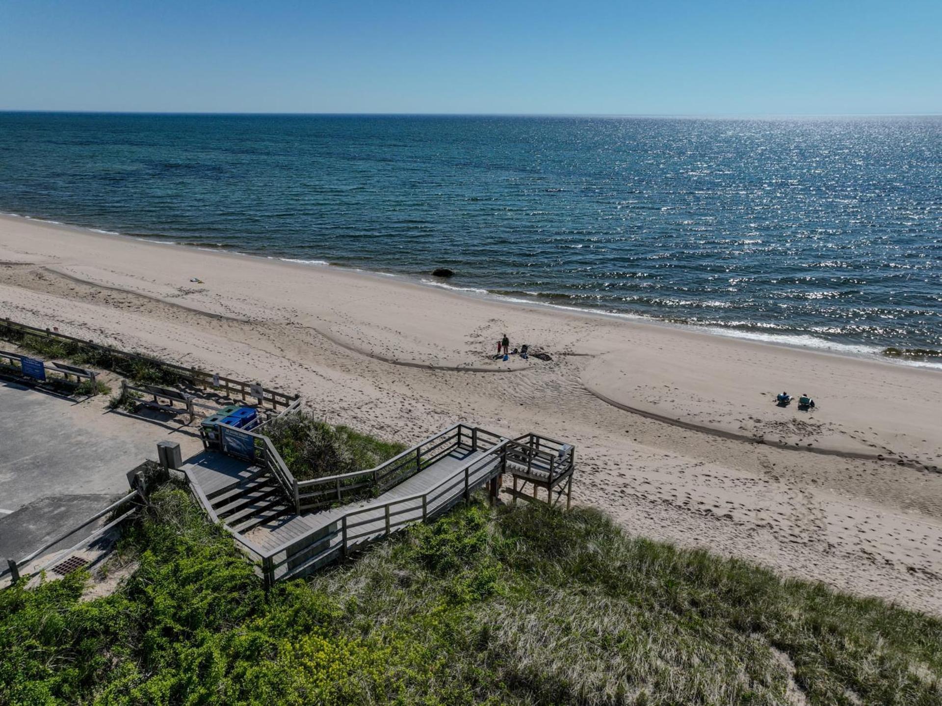 Walk To Beach W Roof-Level Deck Villa Truro Exterior photo